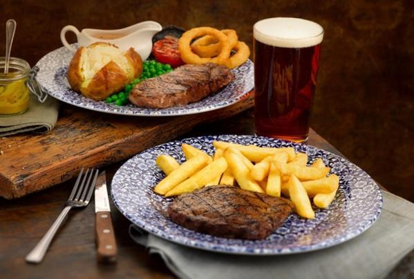 The Hatchet Inn Wetherspoon Newbury  Esterno foto